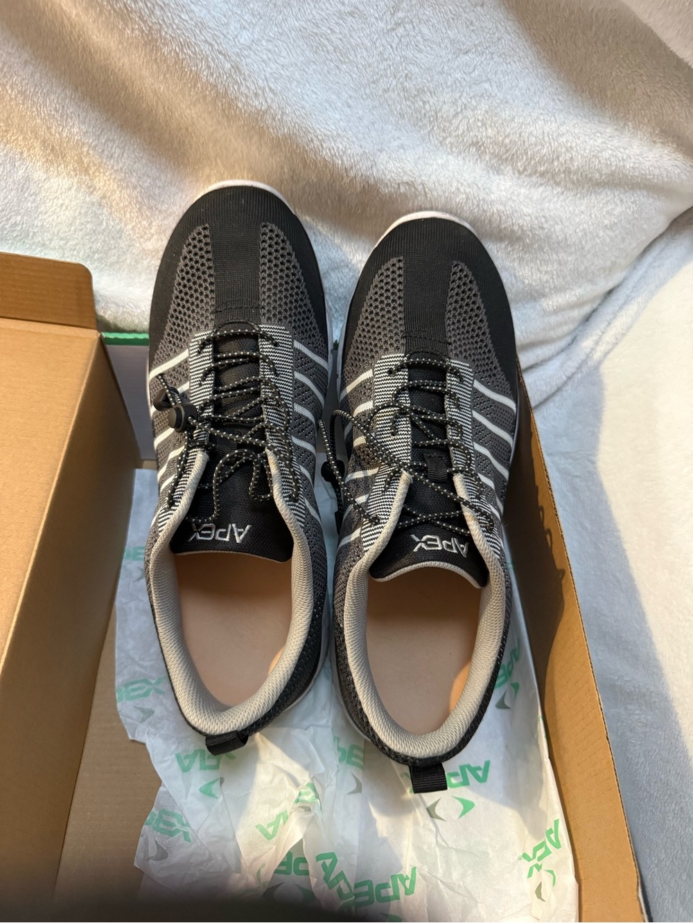 Apex Black and Gray Men's Athletic Sneakers with Bungee Lacing